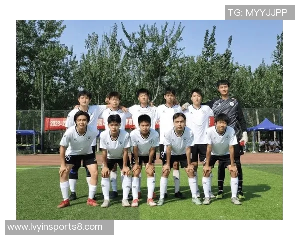 北京理工足球队奋勇拼搏展现青春风采助力校园文化建设与体育精神传播