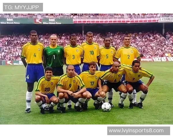 世界杯足球队的辉煌历程与传奇球员的故事探秘