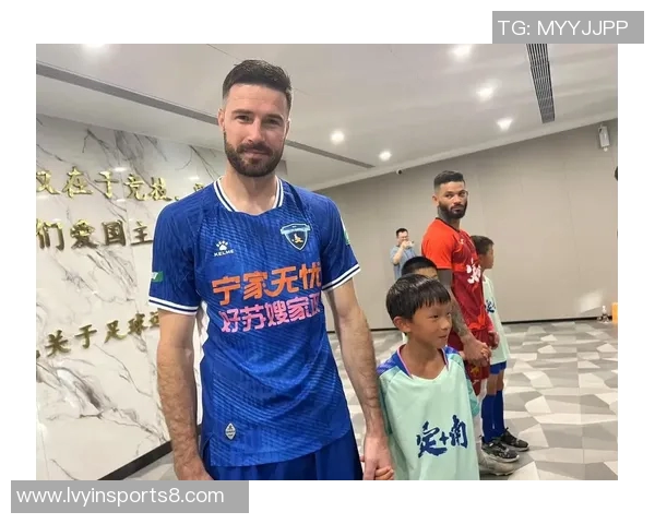 球童足球的魅力与挑战：如何培养未来的足球明星与团队精神