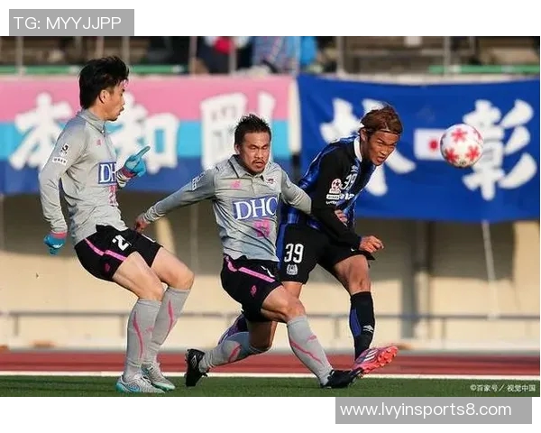 鸟栖沙岩迎战大阪钢巴全力争胜展现球队实力与斗志 鸟栖沙岩迎战大阪钢巴全力争胜展现球队实力与斗志